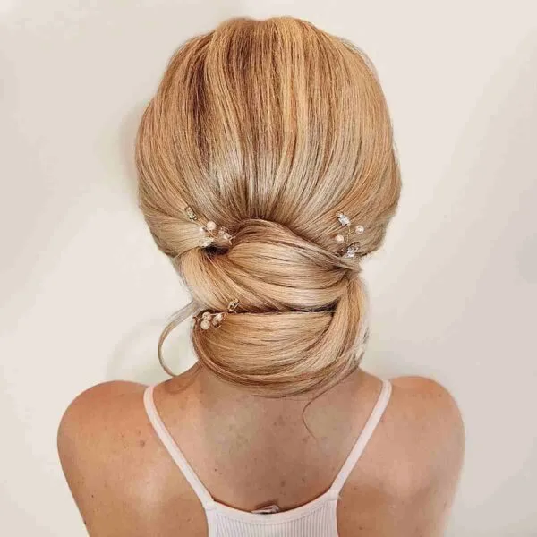 Chignon rubio bajo