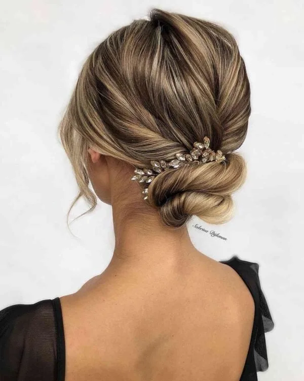 Hermosa updo nupcial
