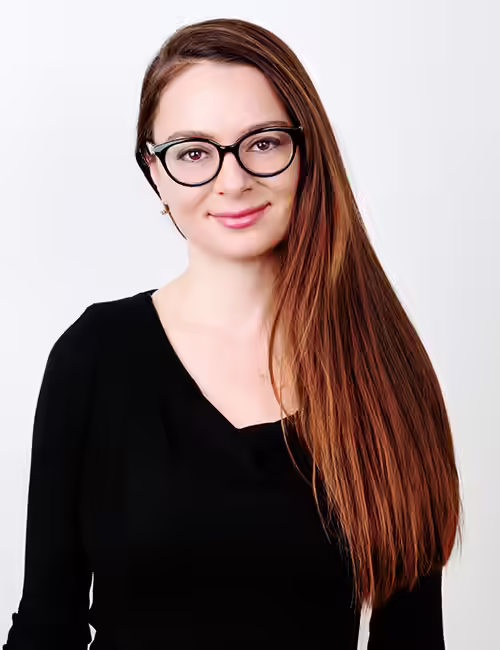 cortes de pelo para mujeres con gafas