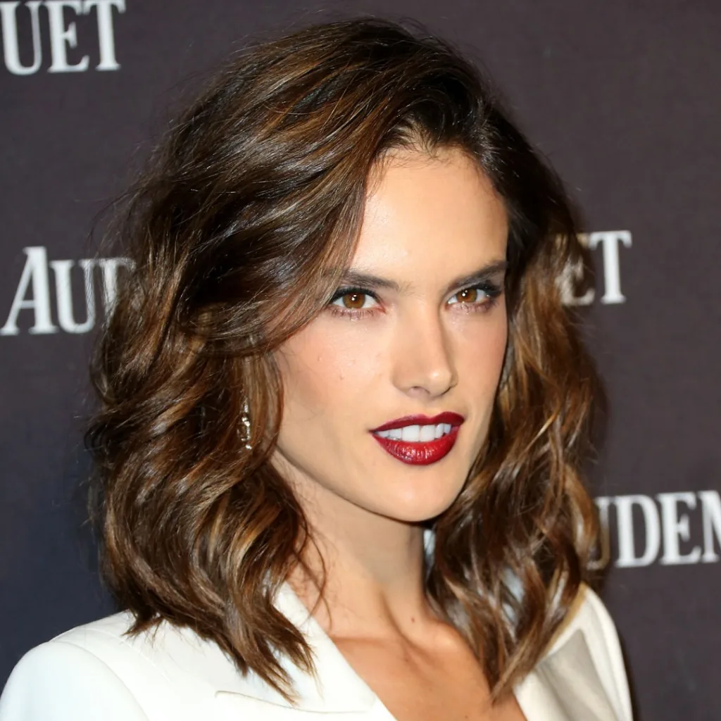 Cortes de Cabello Mediano para Cara Rectangular