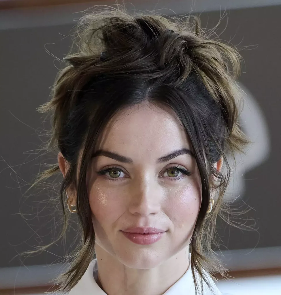 Moño desordenado deshecho